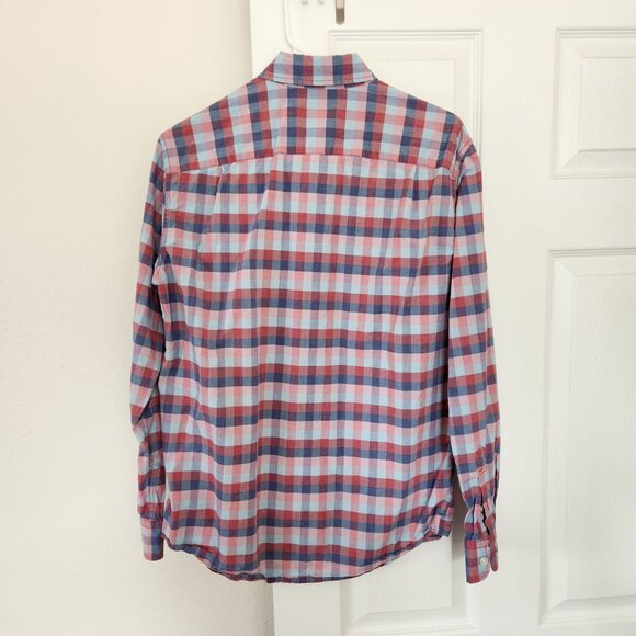 AEO Seriously Soft 100% Cotton Button Down Shirt - Picture 2 of 6